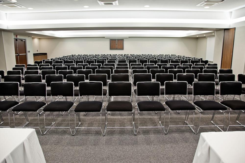 City Express Plus By Marriott Monterrey Nuevo Sur Экстерьер фото