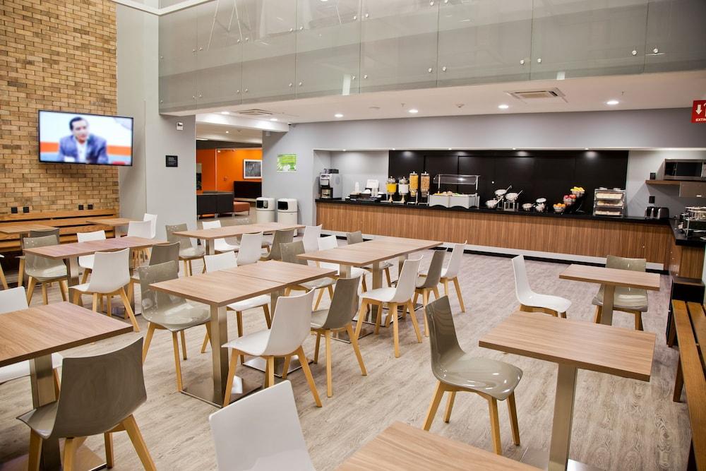 City Express Plus By Marriott Monterrey Nuevo Sur Экстерьер фото