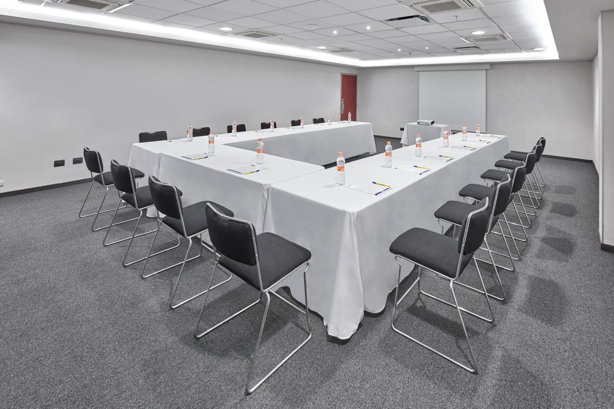 City Express Plus By Marriott Monterrey Nuevo Sur Экстерьер фото