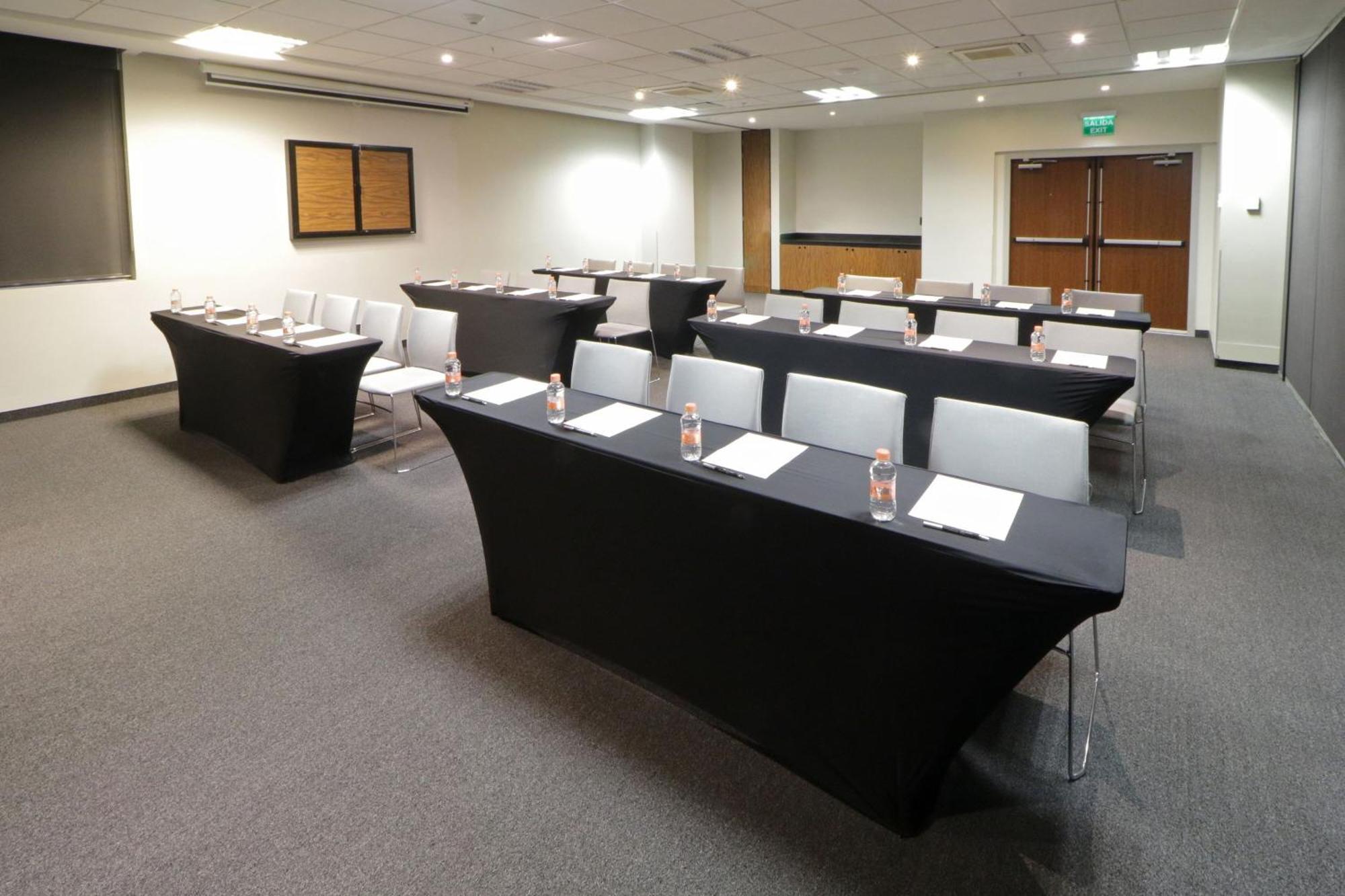 City Express Plus By Marriott Monterrey Nuevo Sur Экстерьер фото