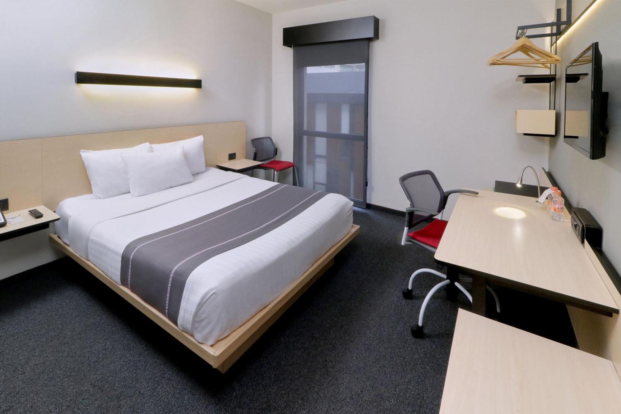 City Express Plus By Marriott Monterrey Nuevo Sur Экстерьер фото